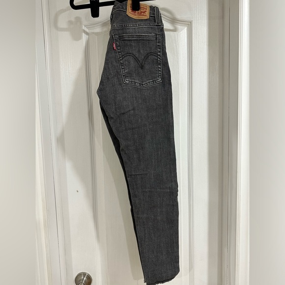 Levi wedgie fit jeans - Picture 2 of 3